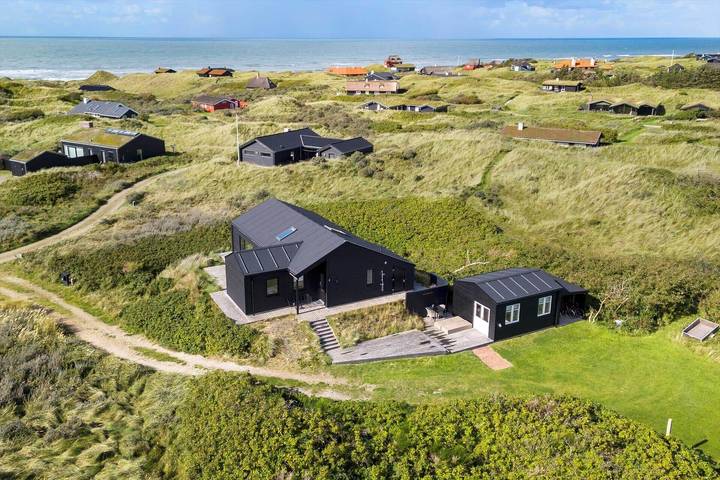 Ferienhaus für 7 Personen, mit Whirlpool und Terrasse in Hirtshals