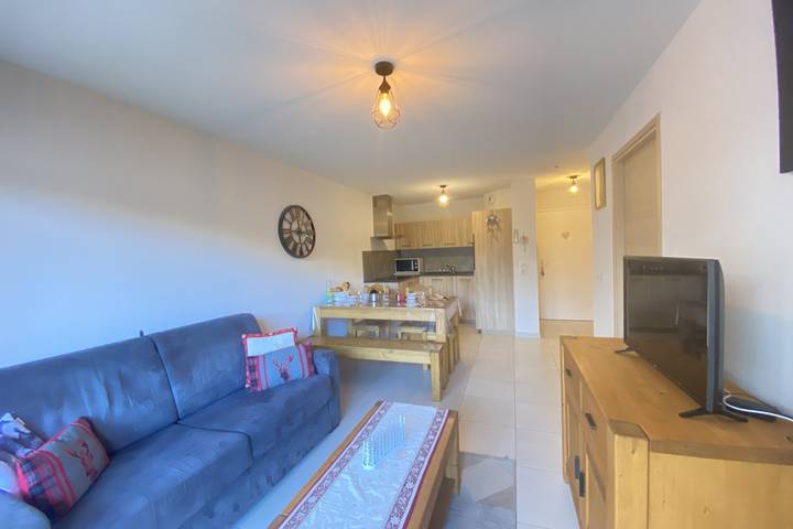 Gîte pour 4 personnes, avec jardin et piscine, adapté aux familles dans La Joue du Loup - 3