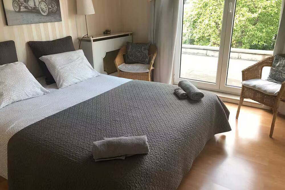5000Sqfeet/3floors+studio/3parking/nearcity/garden in Zaventem, Vlaams-Brabant