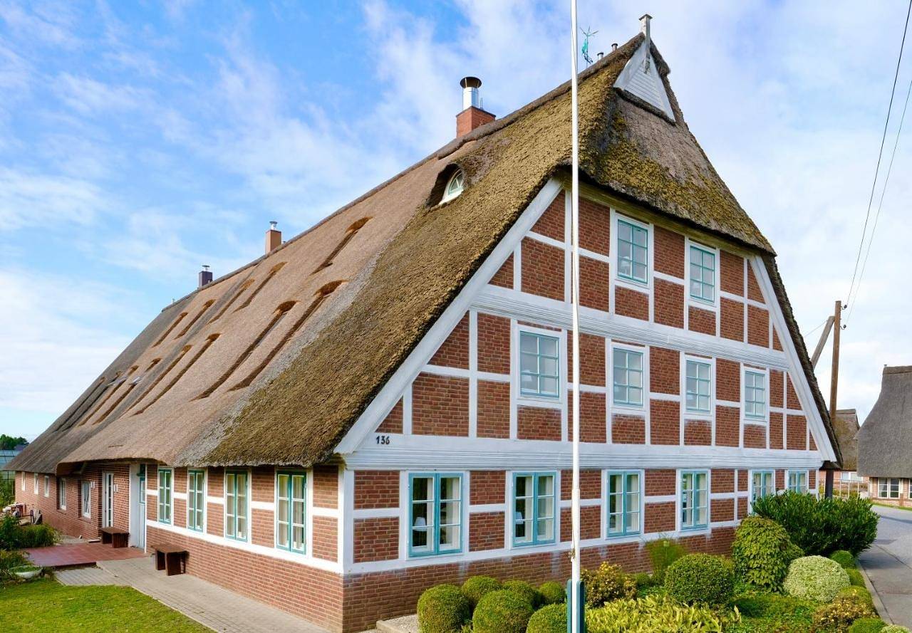 Geheel appartement, Eight-Bedroom House in Hamburg-Kirchwerder, Hamburg