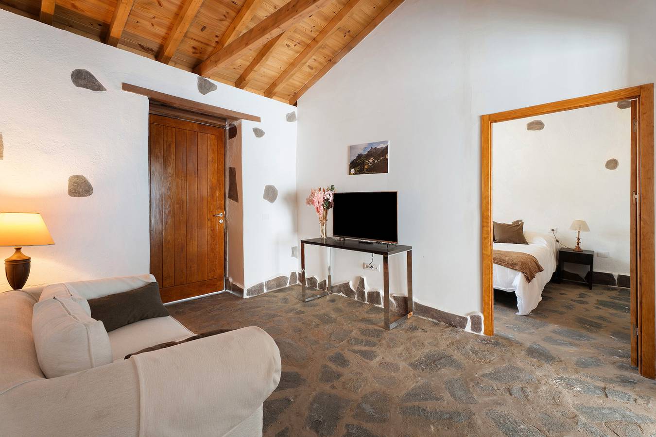 Ferienhaus 'La Bodega' mit Bergblick, privater Terrasse und Wi-Fi in El Guanche, Garajonay