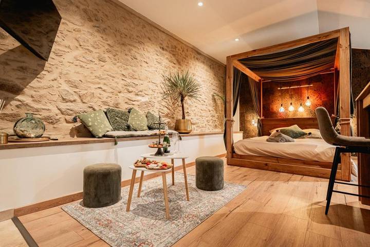 Gîte pour 2 personnes, avec jacuzzi et terrasse à Nesmy - 2
