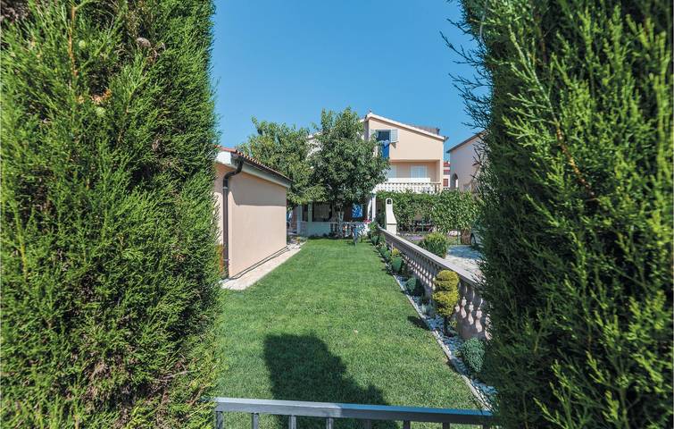 Ferienwohnung für 6 Personen, mit Terrasse, mit Haustier in Privlaka - 3