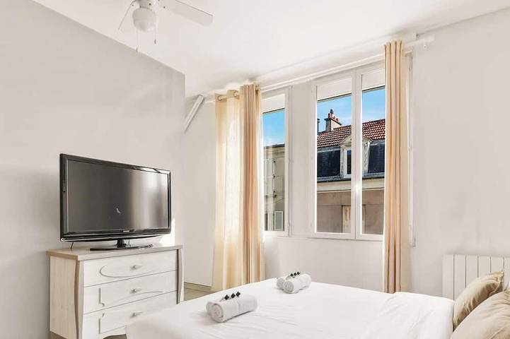 Apartamento entero, Loft atelier 120m2 - duplex - Bois de Vincennes in Fontenay-sous-Bois, Valle del Marne