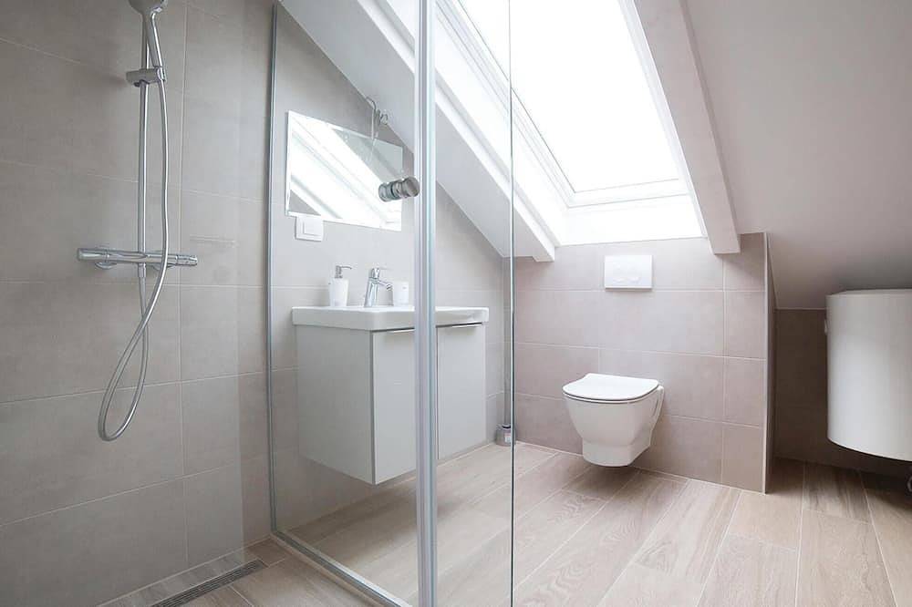 Ganze Wohnung, Tolles Apartment in Trogir mit Wlan in Trogir, Split-Dalmatien