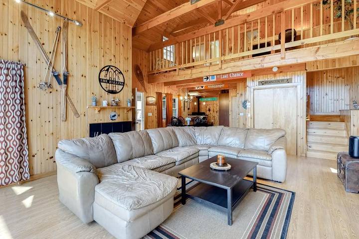 Ferienhaus für 8 Personen, mit Ausblick und Terrasse - 1