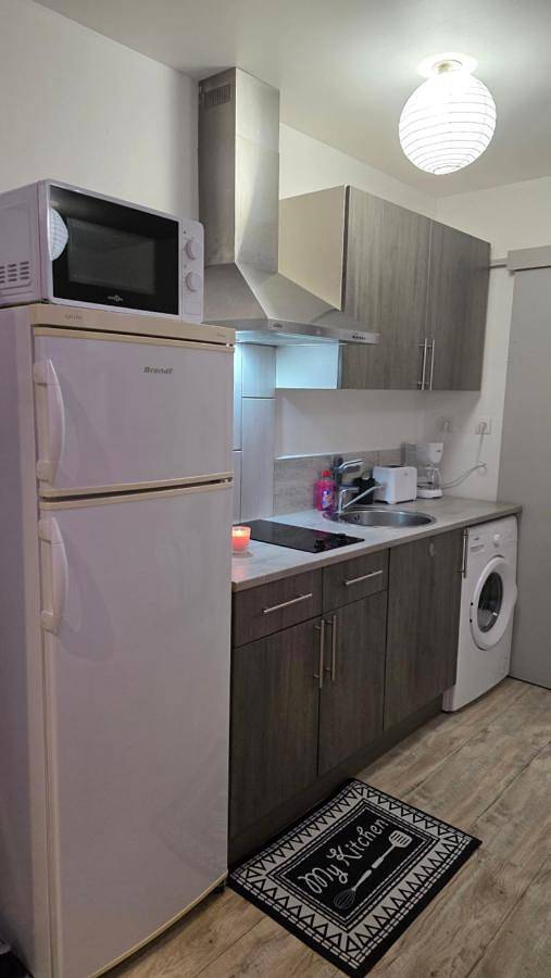Appartement entier, Le petit cocon centre ville in Tuchan, Côte méditerranéenne (France)
