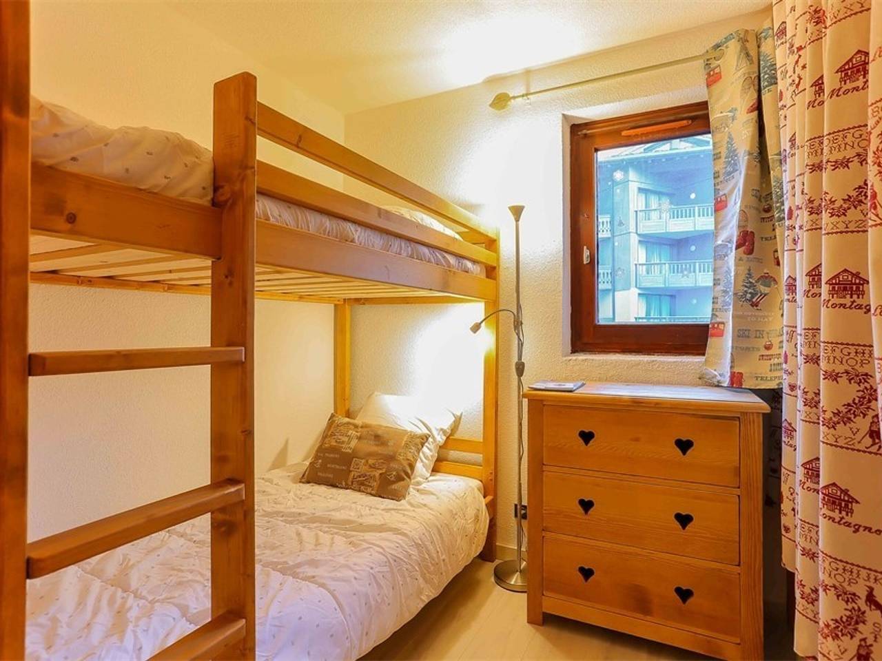 Hel lejlighed, Ski-In/Ski-Out Apartment in Val Thorens - 6 Guests, Comfort Features, Central Location in Val Thorens, Massif de la Vanoise