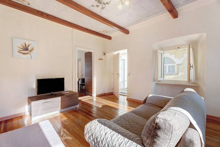 Ferienwohnung für 3 Personen, mit Balkon und Seeblick