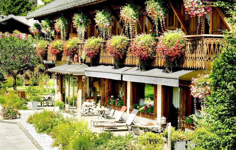 Hôtel pour 2 personnes, avec sauna ainsi que jardin et jacuzzi dans Gare De Chamonix Mont Blanc - 3