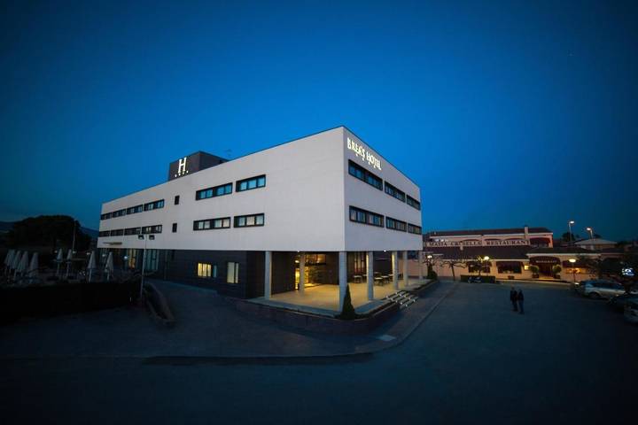Hôtel pour 2 personnes, avec vue et jardin à Reus - 4