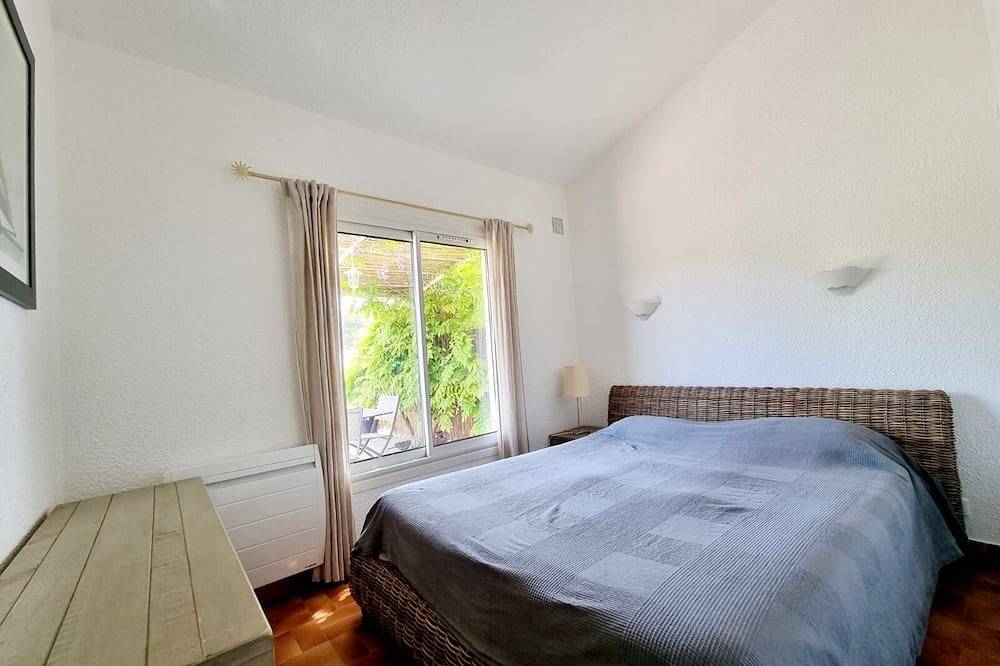 1500€/Monat von November bis Ende März Villa 100M Strand Direkter Zugang,Wifi, in Pramousquier, Le Lavandou