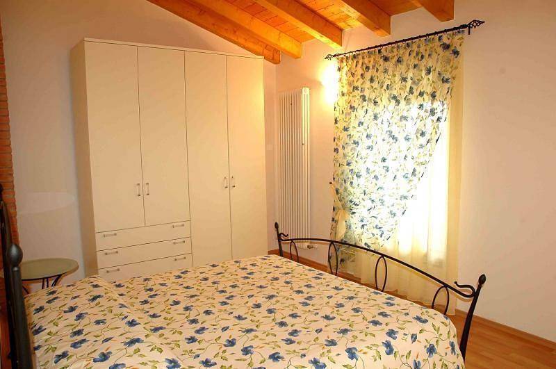 Apartamento vacacional entero, Apartment for 4 persons approx. 58 qm in Monzambano, Lake Garda (South shore of Lake Garda) in Valeggio sul Mincio, Provincia de Verona
