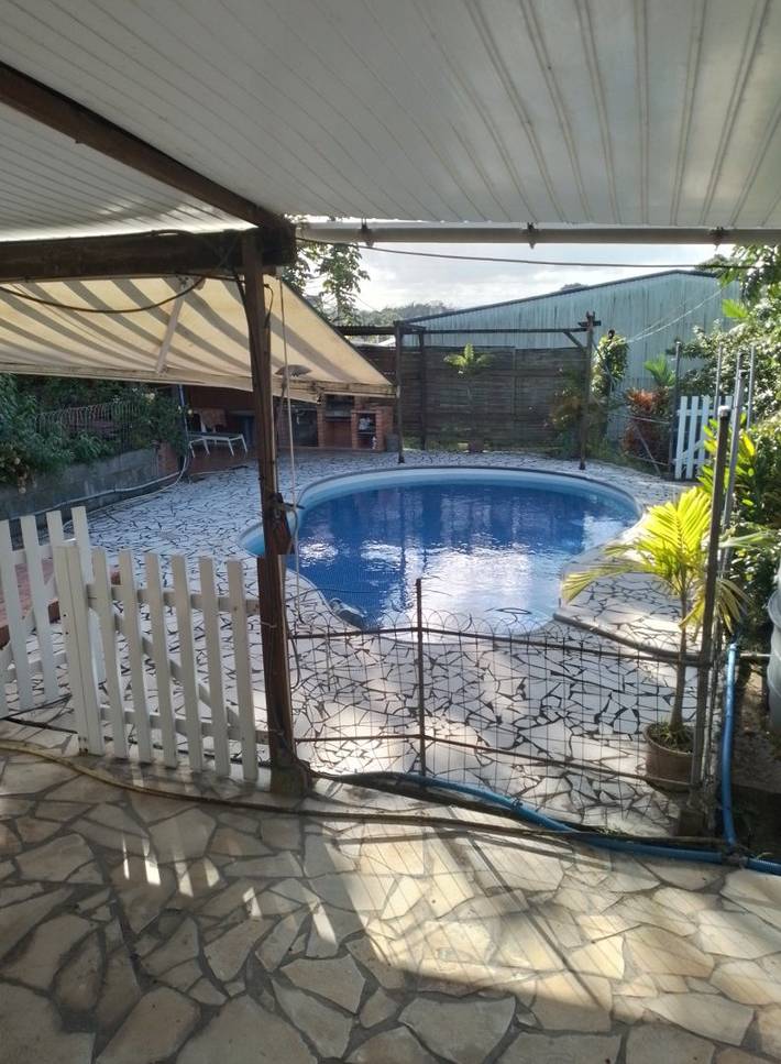 Gîte pour 6 personnes, avec piscine ainsi que terrasse et jardin dans Fort-de-France - 3