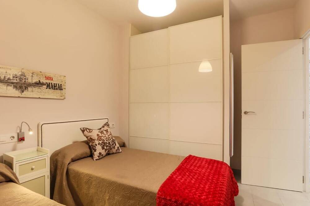 Entire apartment, Green Street - Modern & quiet apartment in typical Sevilla house in Casco Antiguo, Sevilla