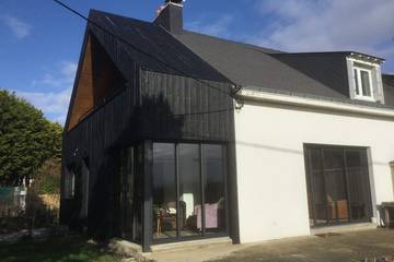 Location de vacances pour 9 personnes, avec balcon et jardin dans Plage de Pont-Mahé