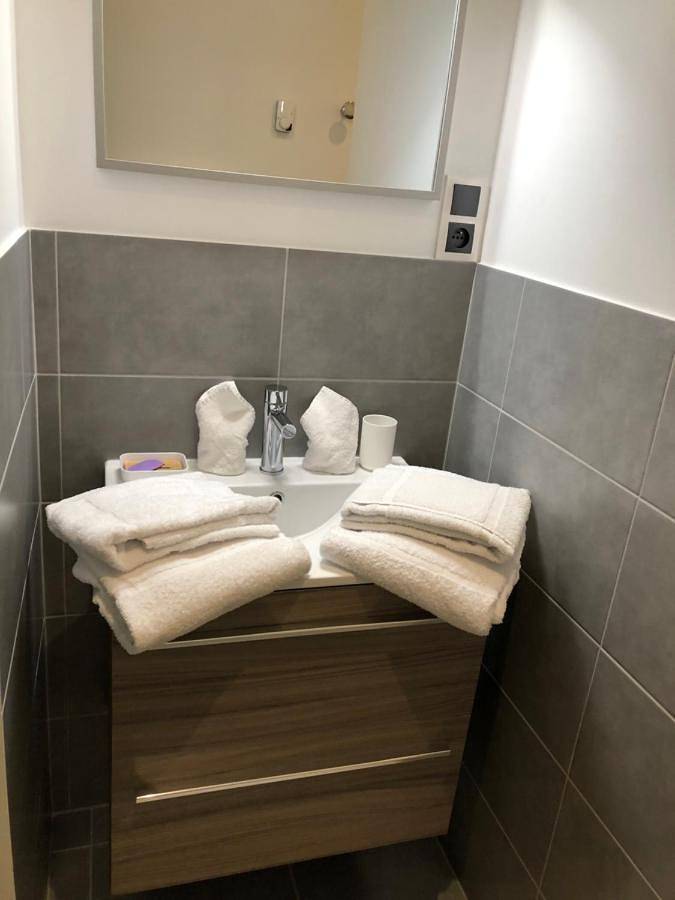 Location de vacances pour 2 personnes, avec sauna ainsi que terrasse et jacuzzi à Madranges - 2