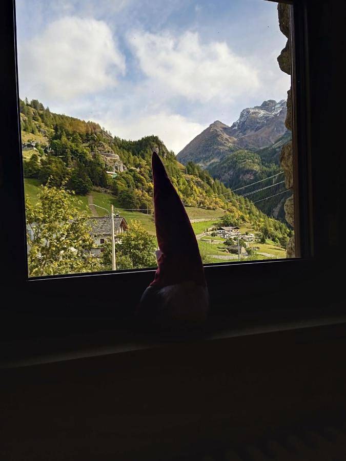 Gîte pour 6 personnes, avec terrasse et vue, animaux acceptés à Bionaz