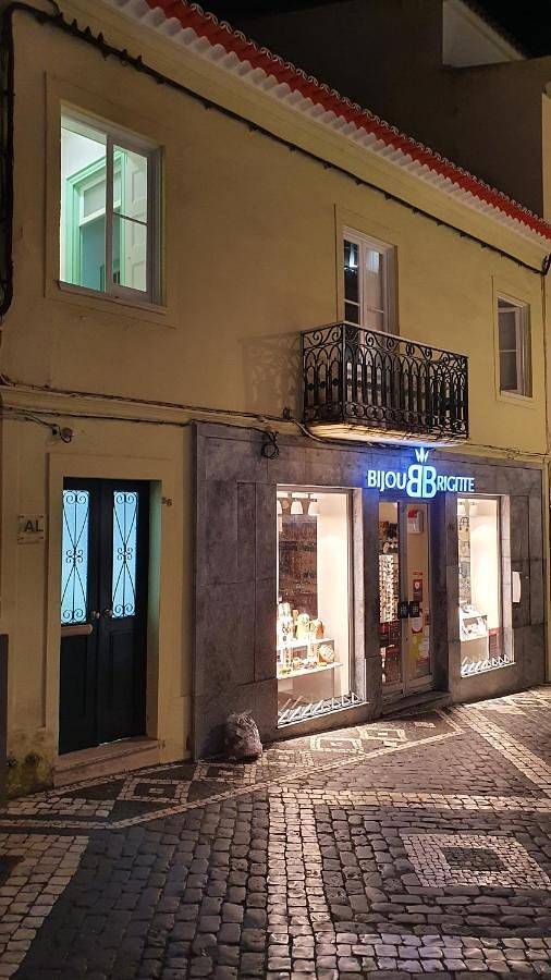 Pousada para 3 pessoas, com Terraço em Ponta Delgada