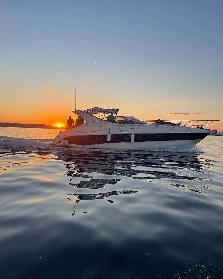 Barco para 4 personas, con terraza y vistas - 1