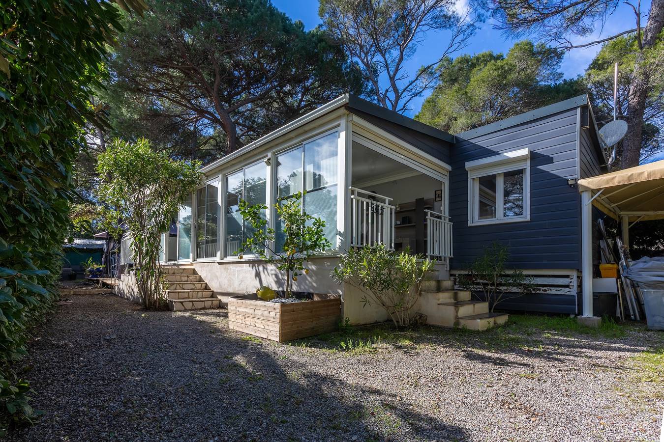 Domaine Du Pin De La Lègue - Mobil-home reciente con vistas, aire acondicionado y gran terraza in Frejus, Costa mediterránea (Francia)