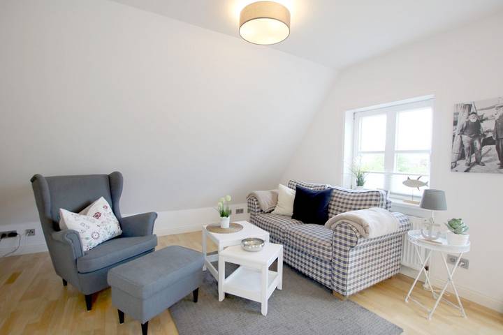 Ganze Wohnung, Ferienwhg. in Wyk, 3 Personen + Baby im Og, 2-Familienhaus, 3 Zimmer, ca. 60m² in Nordfriesische Inseln (Schleswig-Holstein) (Schleswig-Holstein), Wyk auf Föhr