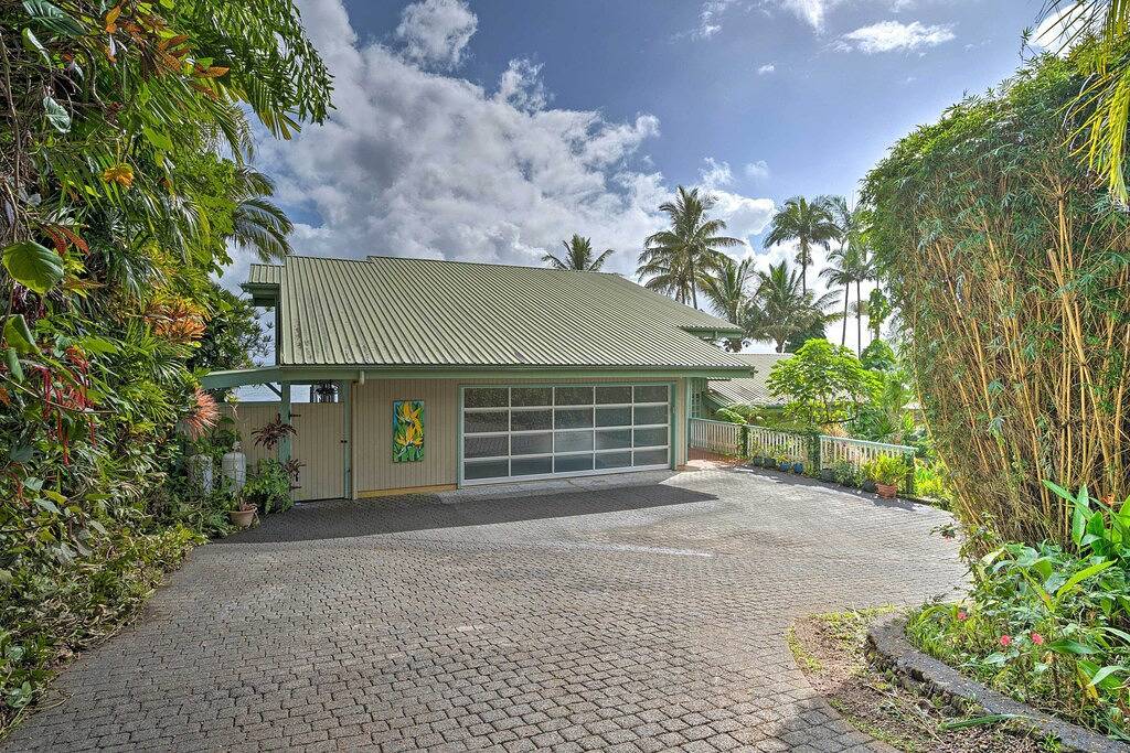 Neu! Wunderschönes Hilo Home mit atemberaubendem Meerblick! in Paukaa, Hamakua