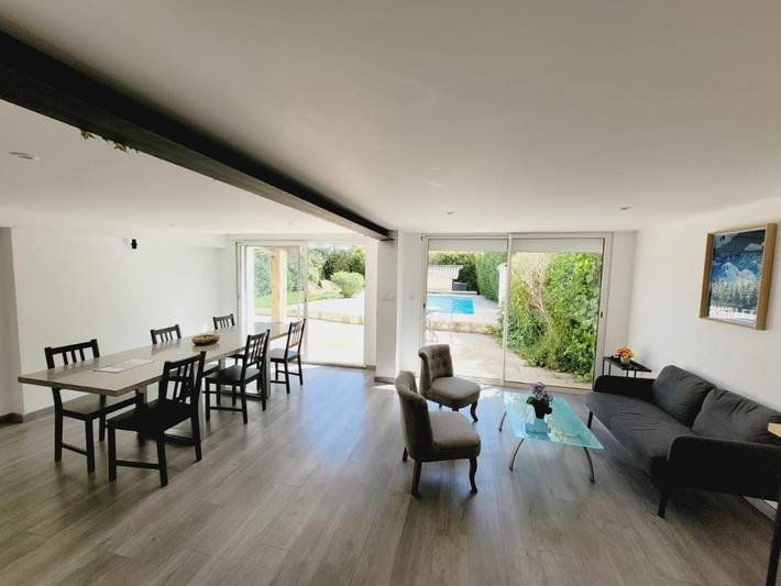 Location de vacances pour 10 personnes, avec piscine et jardin, animaux acceptés à Villeneuve-lès-Béziers - 4