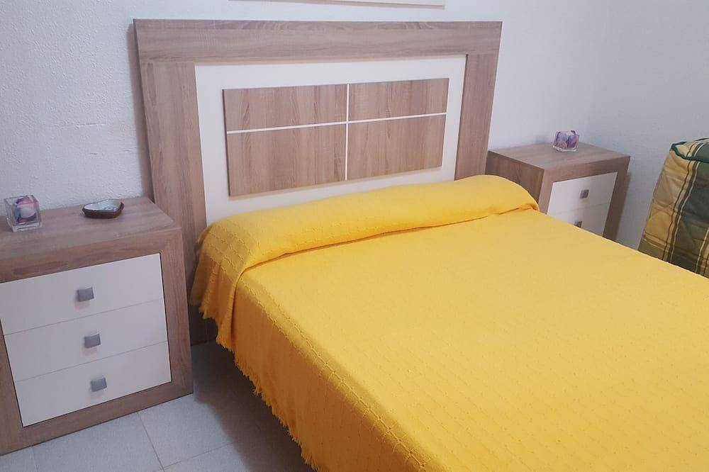 San Pedro Del Pinatar: very nice house with terrace and greenery in San Pedro del Pinatar, Costa Cálida