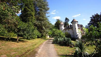Château pour 4 personnes, avec jardin ainsi que piscine et terrasse en Savoie