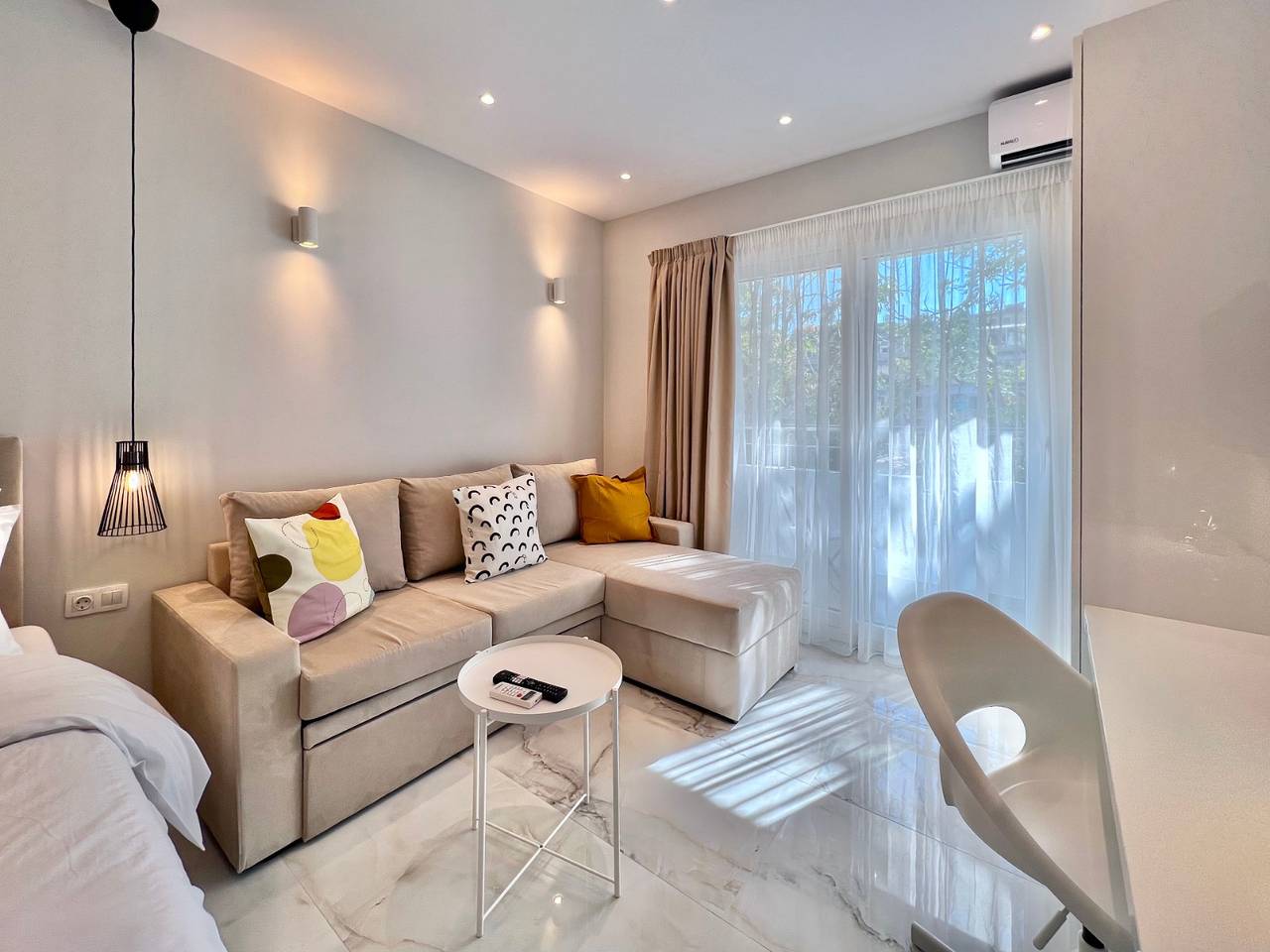 Kono Studios & Suites: Deluxe Suite in Thessaloniki und Umgebung