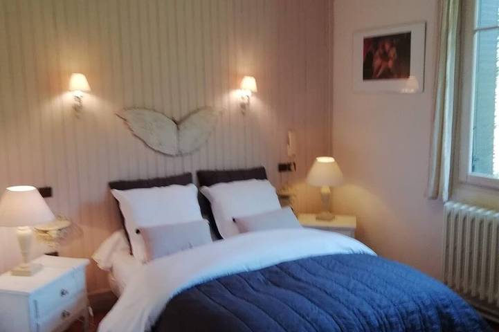 Location de vacances pour 2 personnes, avec jardin et piscine à Casteil - 4