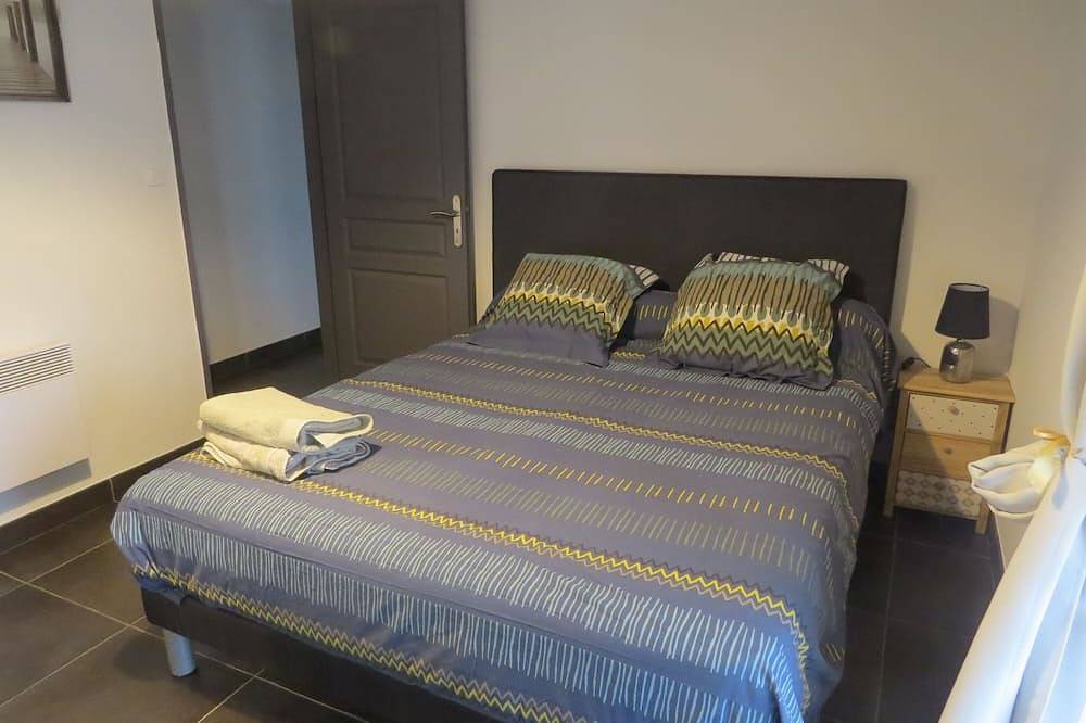 Spacious apartment in lower villa in Folelli, Penta-di-Casinca