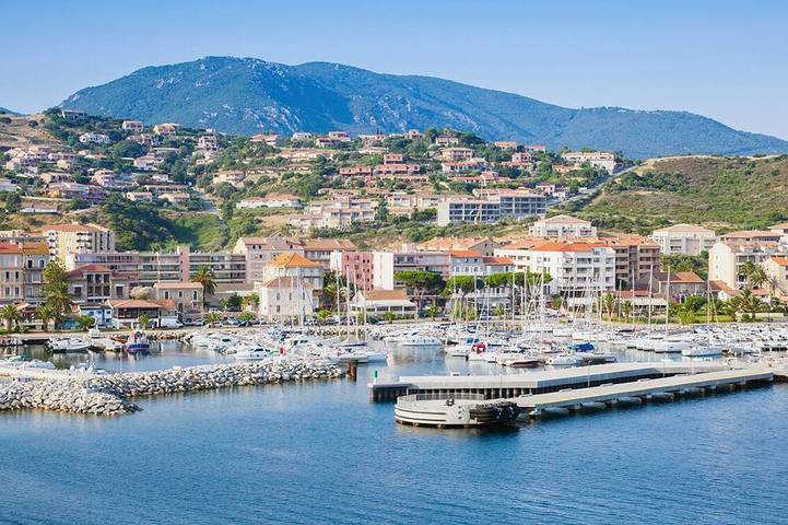 Péniche pour 6 personnes en Corse-du-Sud