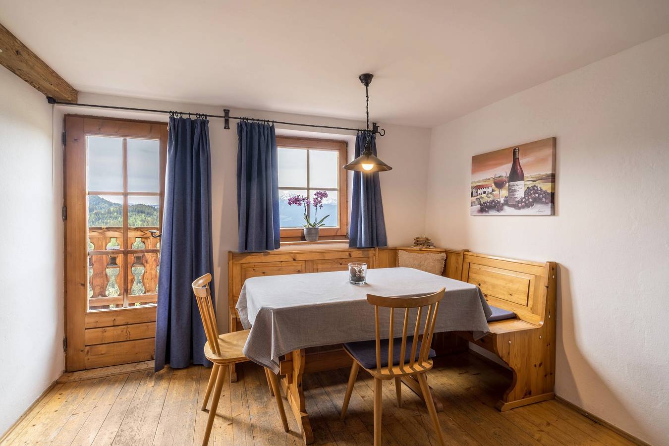 Apartamento entero, Apartamento "Enzian - Nusserhof" cerca de la estación de esquí con vistas a la montaña y balcón in Hafling Oberdorf, Avelengo