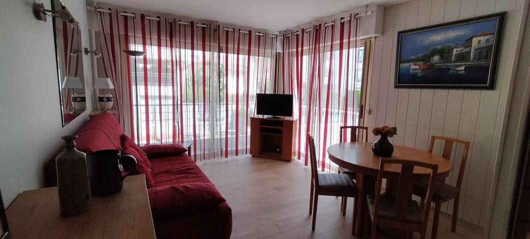 Gîte pour 5 personnes, avec balcon dans Port du Mourre-Rouge