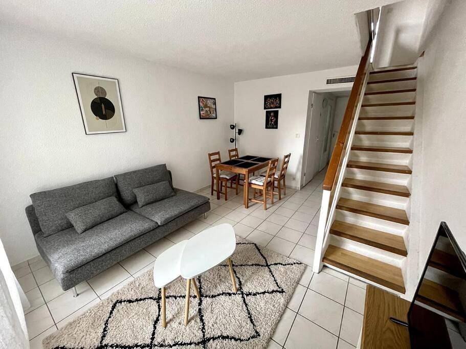 Appartement entier, Two-Bedroom Apartment in Bordeaux, Région de Bordeaux