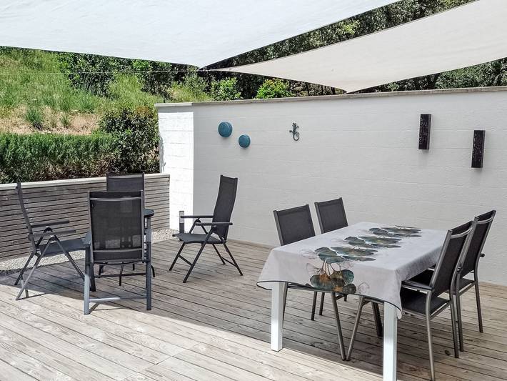 Location de vacances pour 4 personnes, avec jardin et piscine à La Tour-sur-Orb - 4