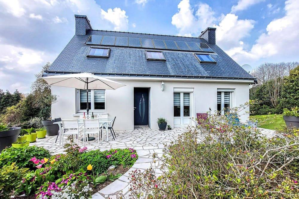 3 bedroom gorgeous home in Plouay in Plouay, Lorient region