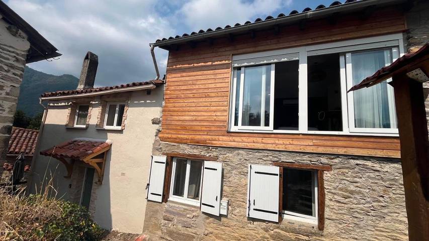 Location de vacances pour 5 personnes, avec Terrasse à Rivèrenert