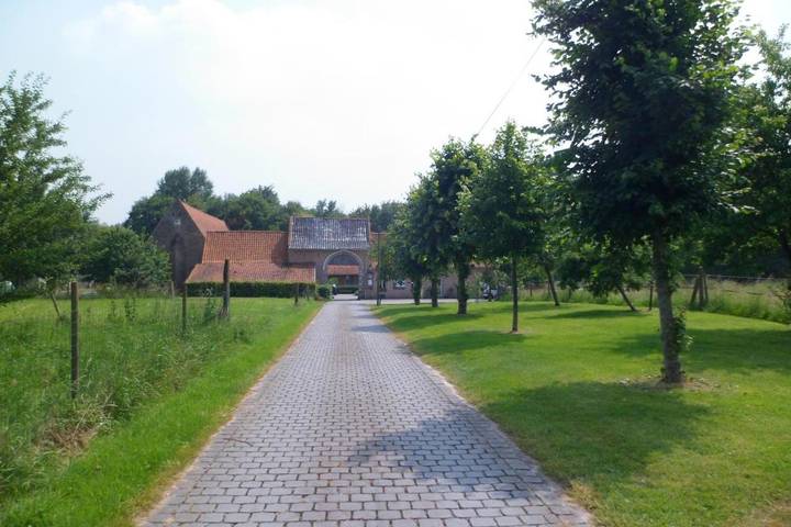 Location de vacances pour 4 personnes, avec Terrasse ainsi que Jardin et Vue à Sainghin-en-Mélantois