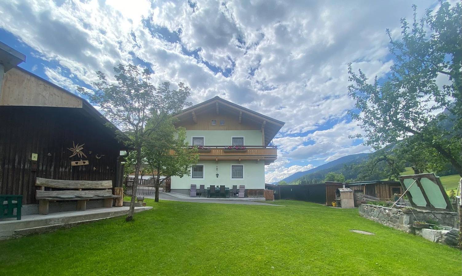 Geheel vakantieappartement, Appartement/woonkeuken/2 slaapkamers/douche, toilet in Leogang, Pinzgau