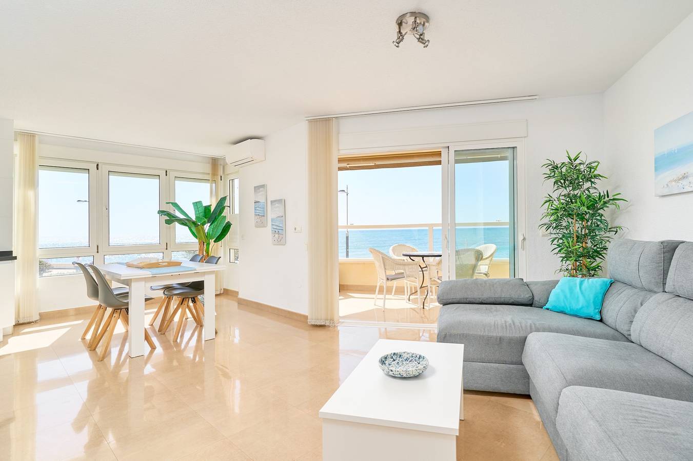 Ganze Wohnung, Apartment 'Frontal By Immo Stoop' mit Meerblick, Wlan und Klimaanlage in Torrox Costa, Torrox