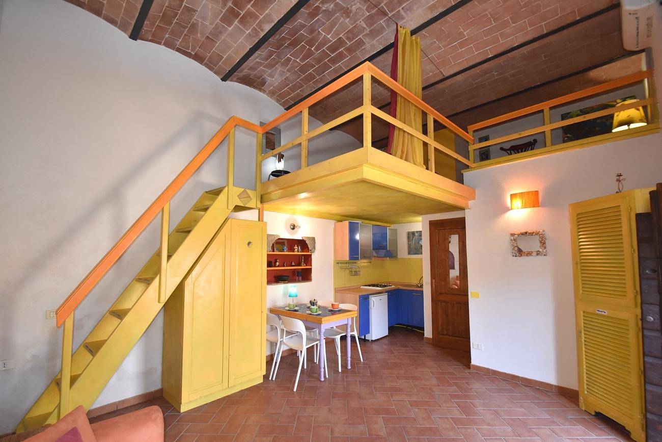 Ganze Wohnung, Zona Mare /Centro, Monolocale Climatizzato, Con Ingresso Indipendente E Spazio Esterno Privato in Spiaggia di Marina di Campo, Marina di Campo