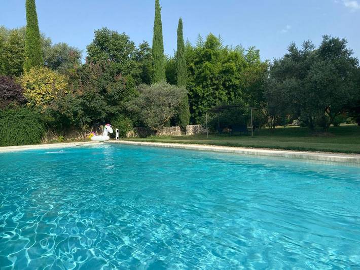 Chambre d’hôte pour 2 personnes, avec piscine ainsi que vue et jardin, animaux acceptés dans le Vaucluse - 4