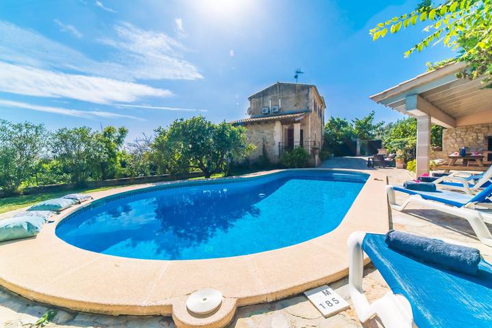 Villa for 6 people, with garden and terrace - 1