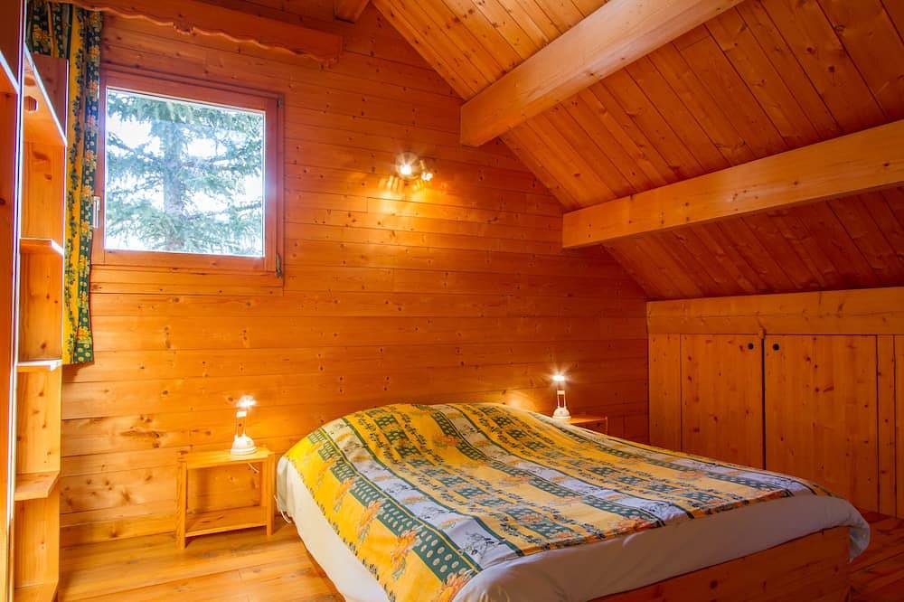 Chalet L'Elva: Hameau des Hautes Alpes Nevache Chazals in Névache, Briançon region
