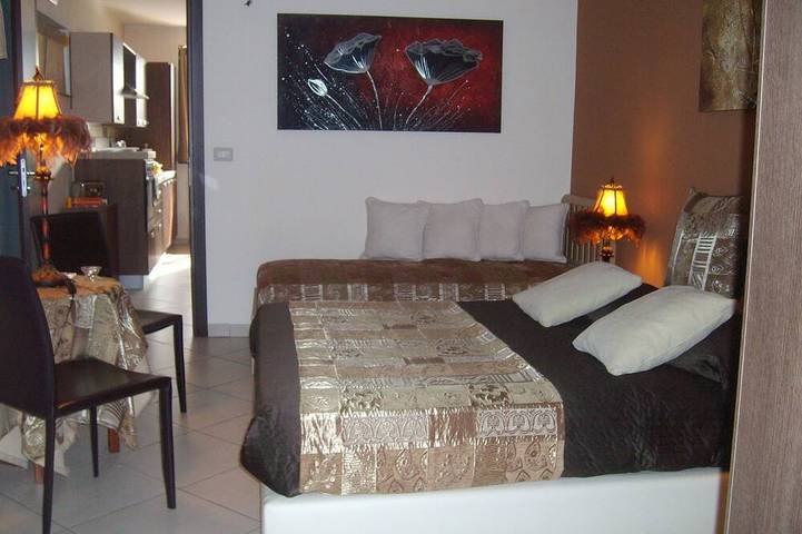 Single Villa(Villa \"Sole\" Between Etna And Taormina The Sea To 2 Km in Acireale, Province de Catania