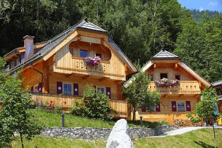 Ferienhaus für 4 Personen, mit Balkon und Terrasse sowie Sauna in Neukirchen am Großvenediger