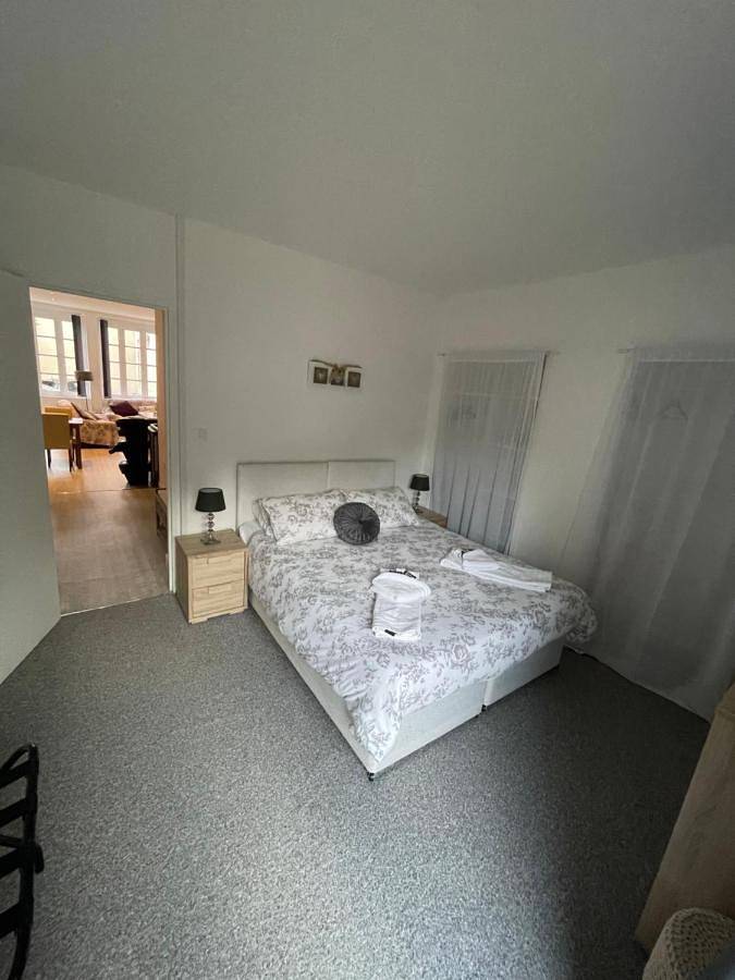 Gîte pour 4 personnes, avec jardin ainsi que jacuzzi et piscine à Excideuil - 2